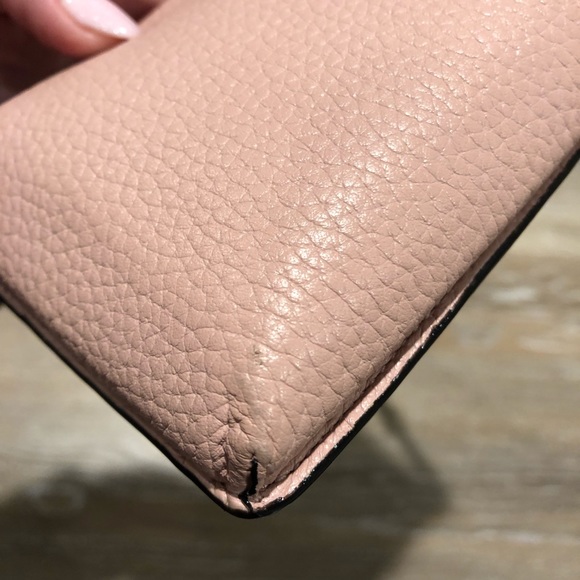 ‼️SOLD‼️Kate Spade Mini Pebble Leather Crossbody - Picture 4 of 7